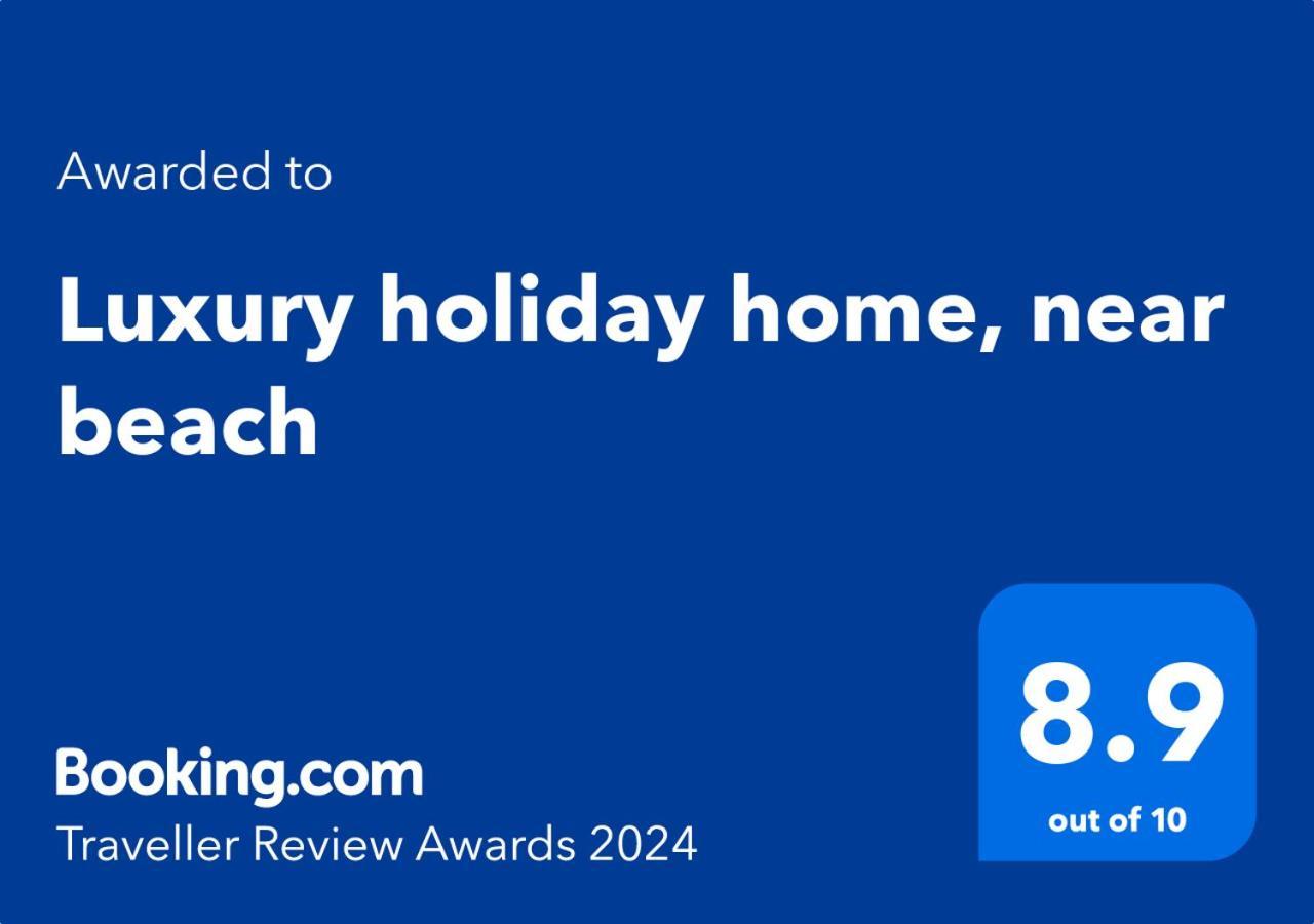 Luxury Holiday Home, Near Beach Сътън он Сий Екстериор снимка